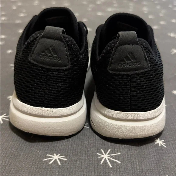 Worn once ADIDAS Durama Cloudfoam Unisex athleisure shoes. Size Women’s 6.5 - Picture 13 of 16